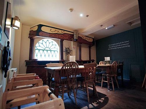 Bugle Coaching Inn Ярмут Экстерьер фото